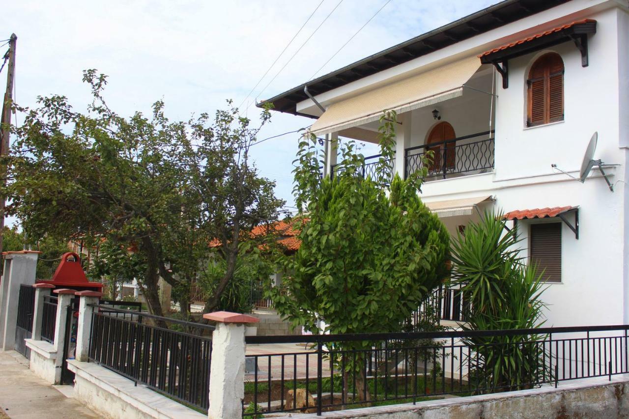 Cozy Asprovalta Home By The Sea Экстерьер фото